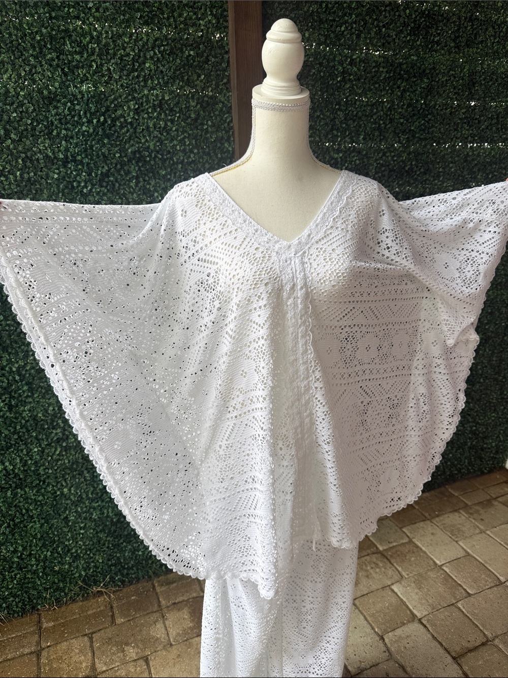 NWT White Crochet Two-Piece Set - Lightweight Layered Top & Pants - Picture 2 of 7